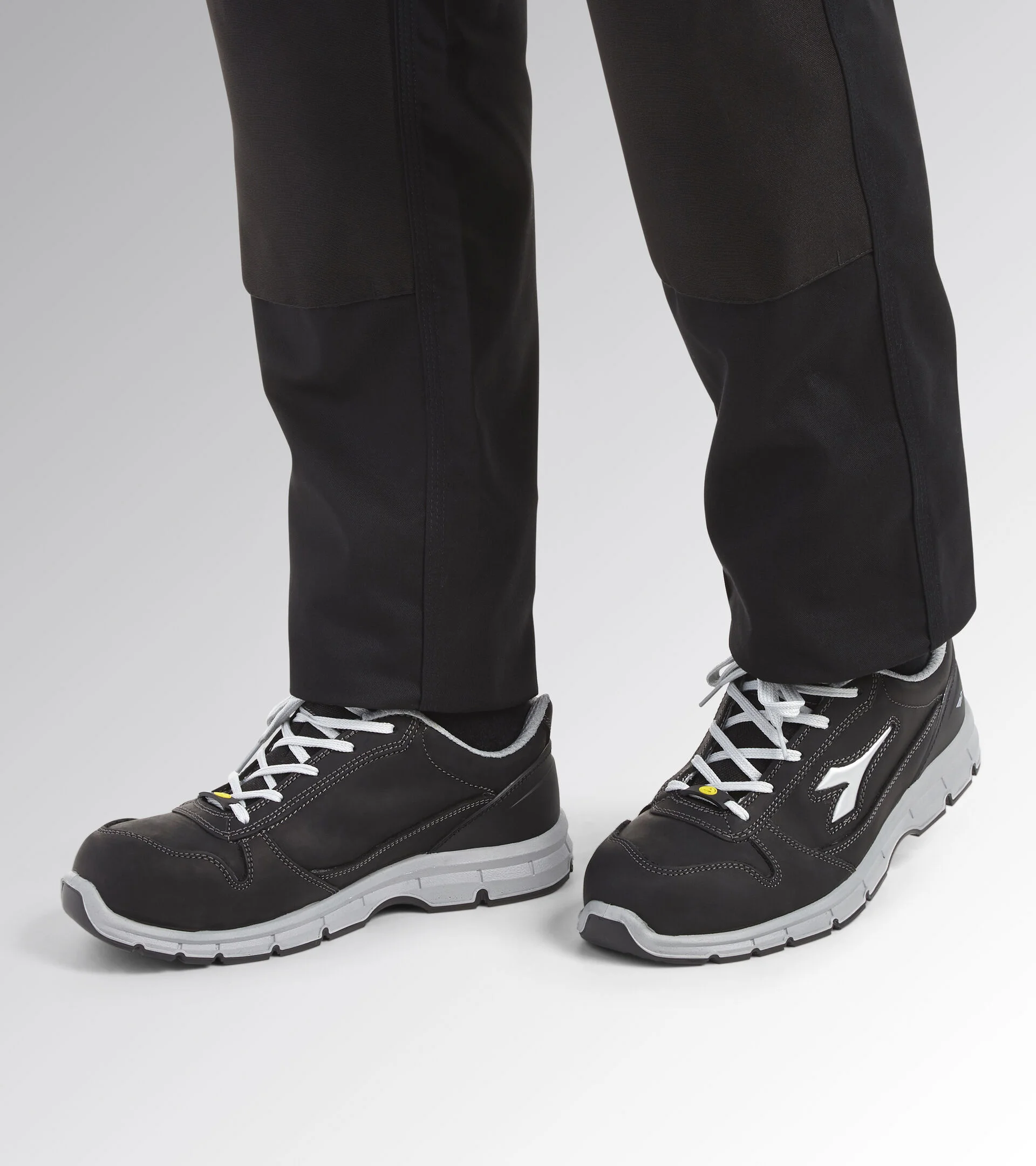 Chaussures de sécurité basses RUN S3S FO SR ESD - Noir image