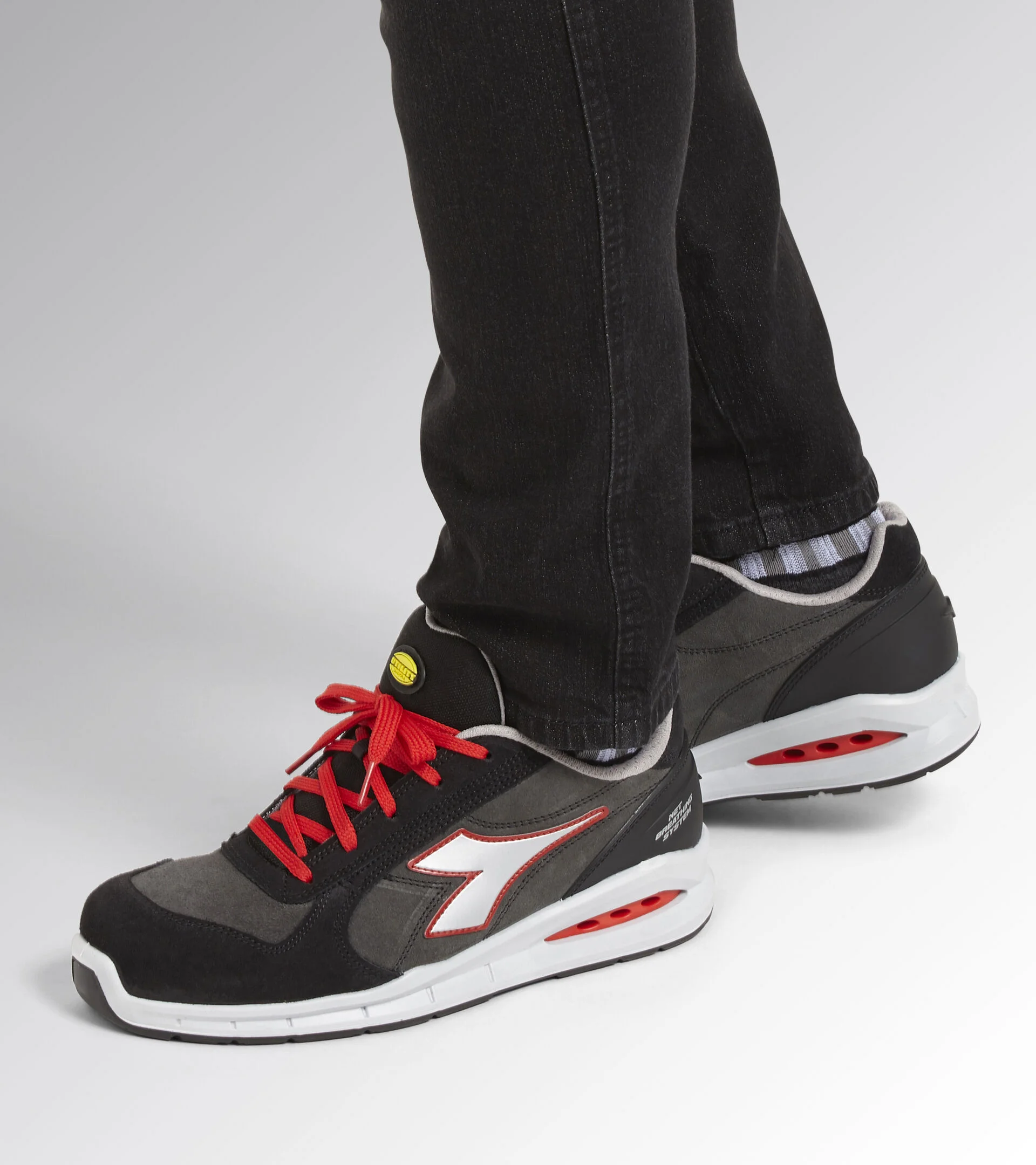 Chaussures de sécurité basses RUN NET AIRBOX S3S FO SR - Gris/Rouge image