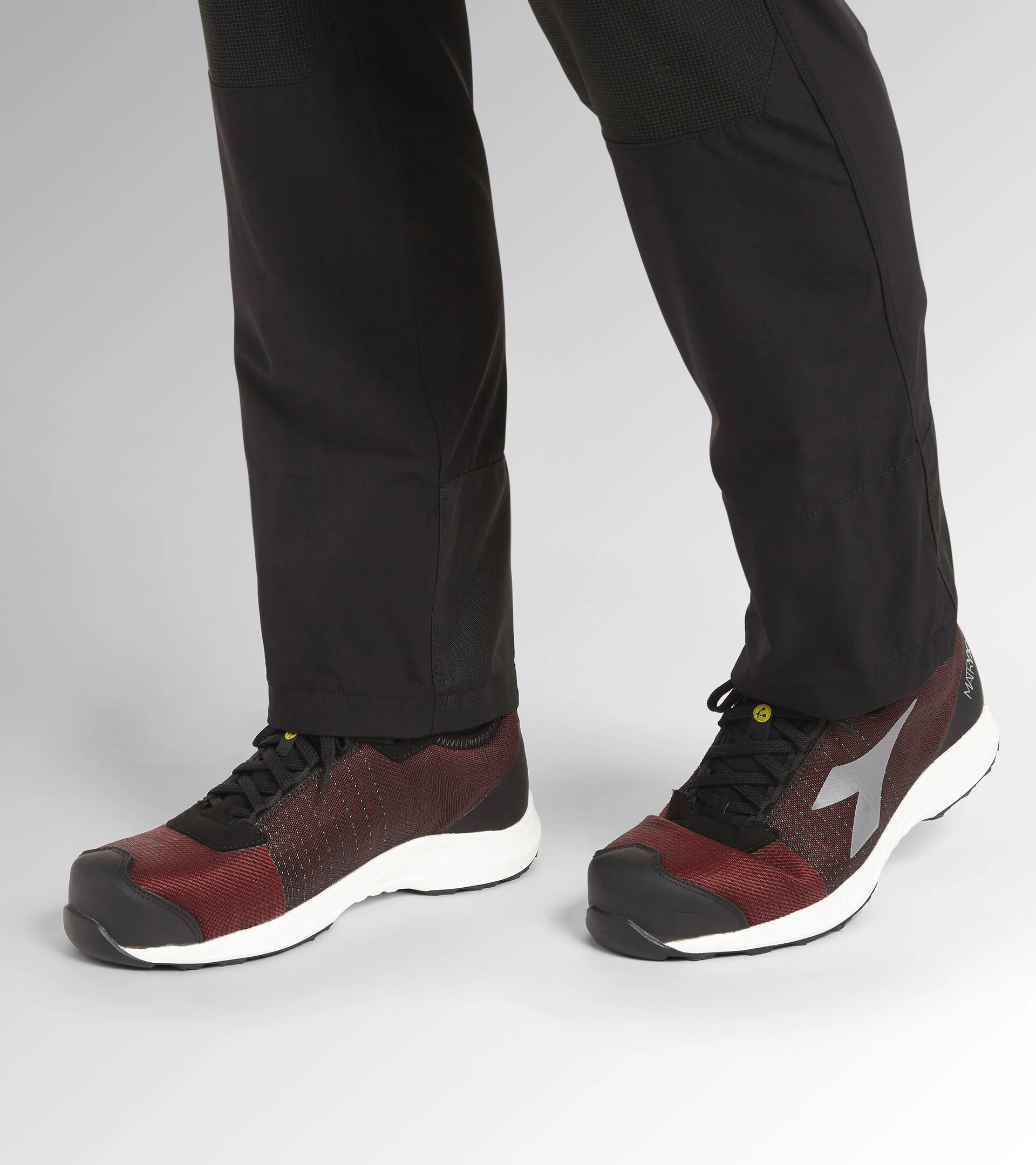 Chaussures de sécurité basses FLY LITEBASE MTX S1PL FO SR HRO SC ESD - Rouge/Blanc image