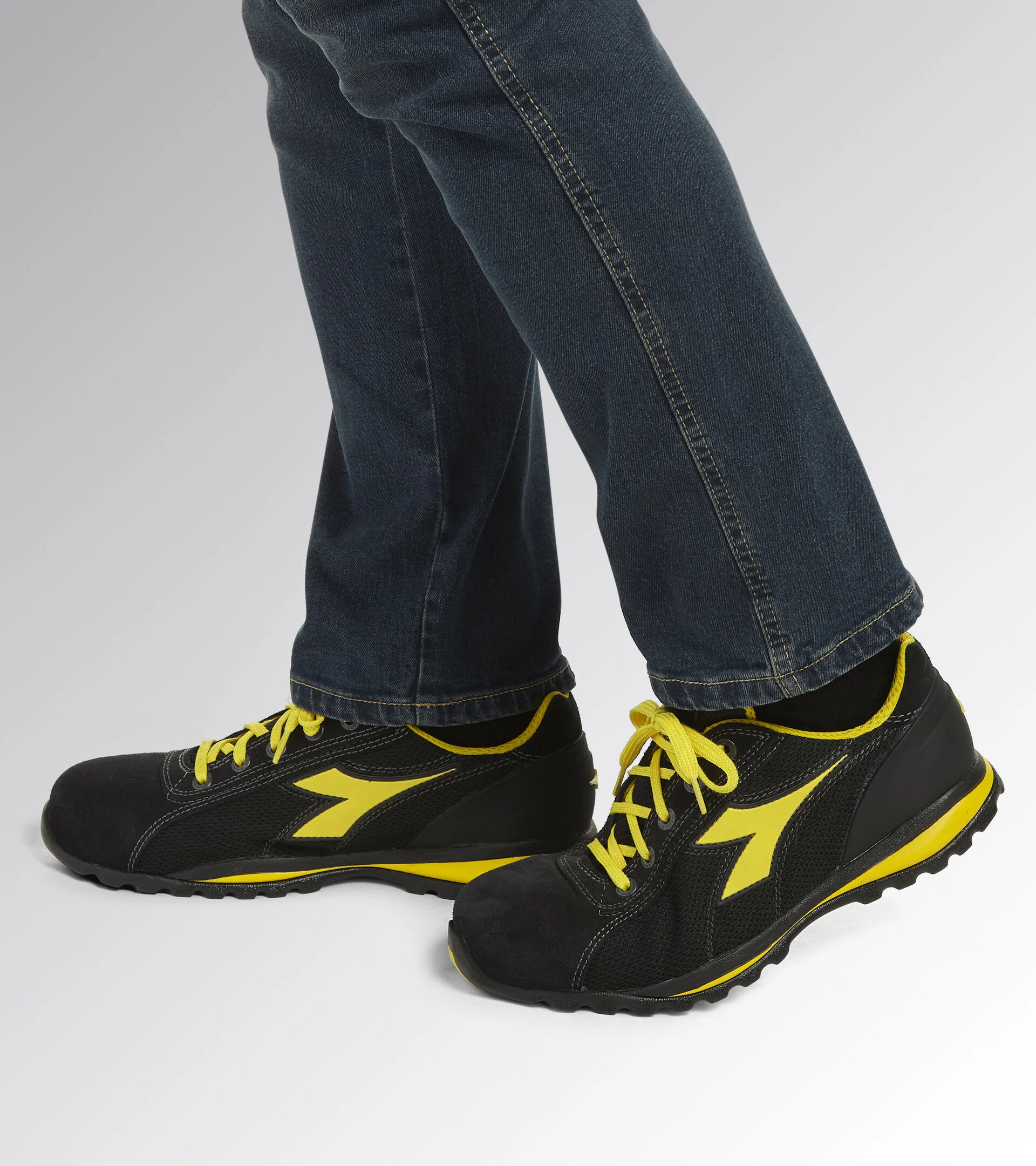 Chaussures de sécurité basses GLOVE TEXT S1PS FO HRO - Noir/Jaune image